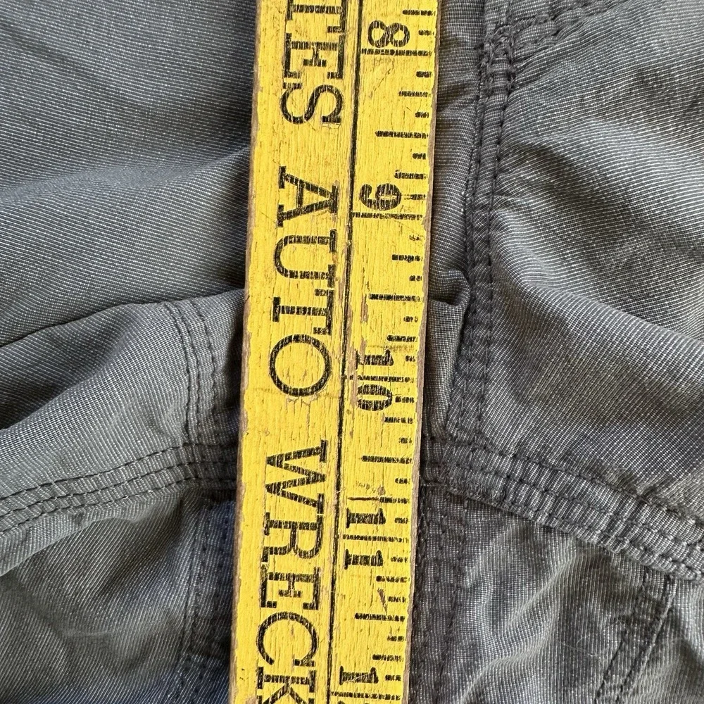 The North Face Libertine Cargo Shorts Men's 34 Nylon Hiking Outdoors Gray